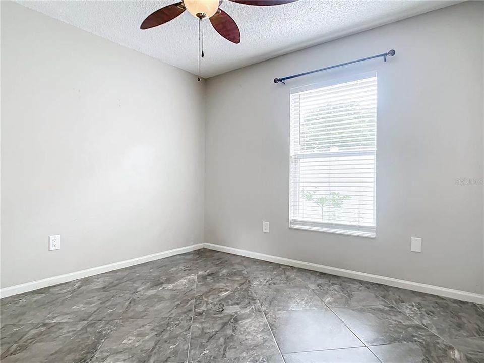 For Sale: $370,000 (3 beds, 2 baths, 1284 Square Feet)