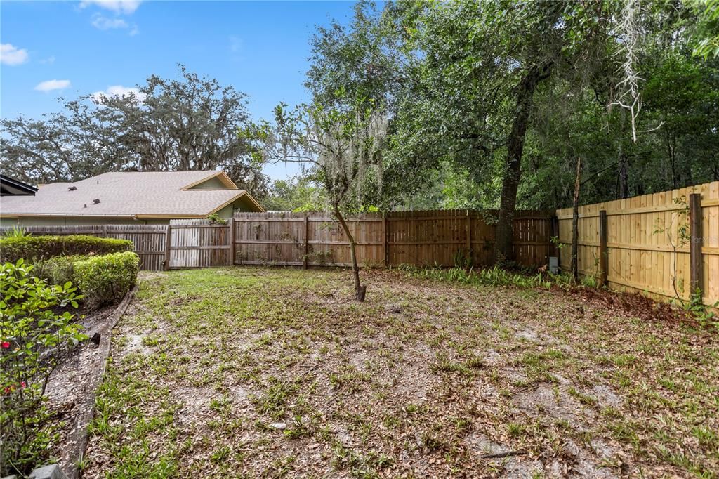 Active With Contract: $550,000 (4 beds, 2 baths, 1963 Square Feet)