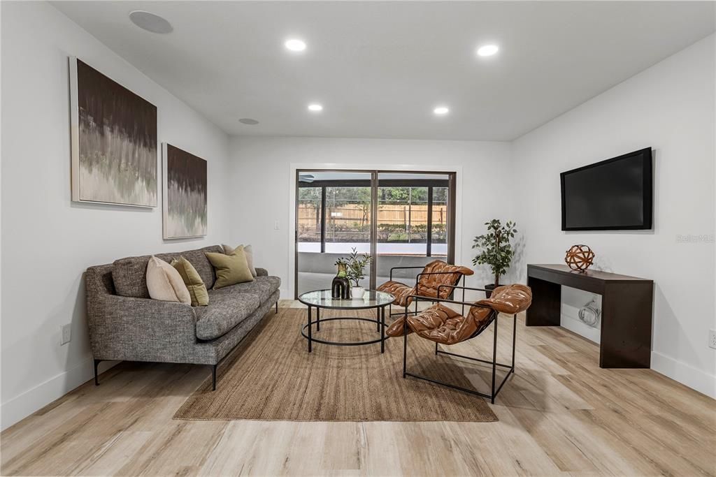 Active With Contract: $550,000 (4 beds, 2 baths, 1963 Square Feet)