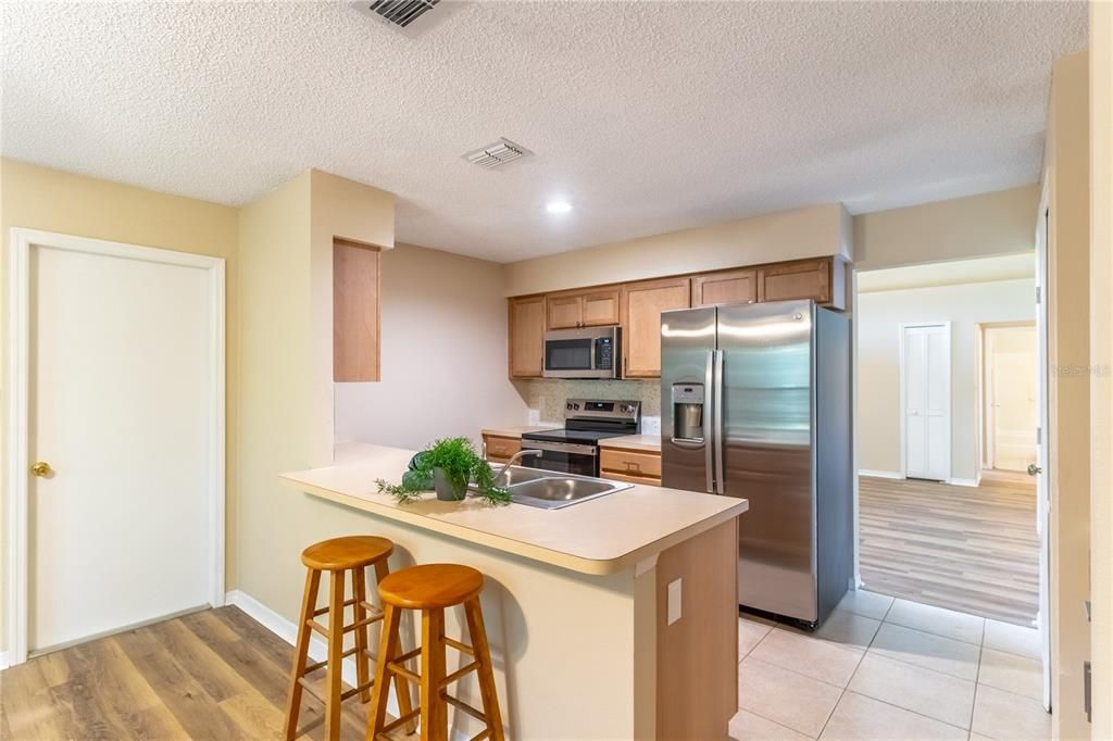 Kitchen with Breakfast Bar