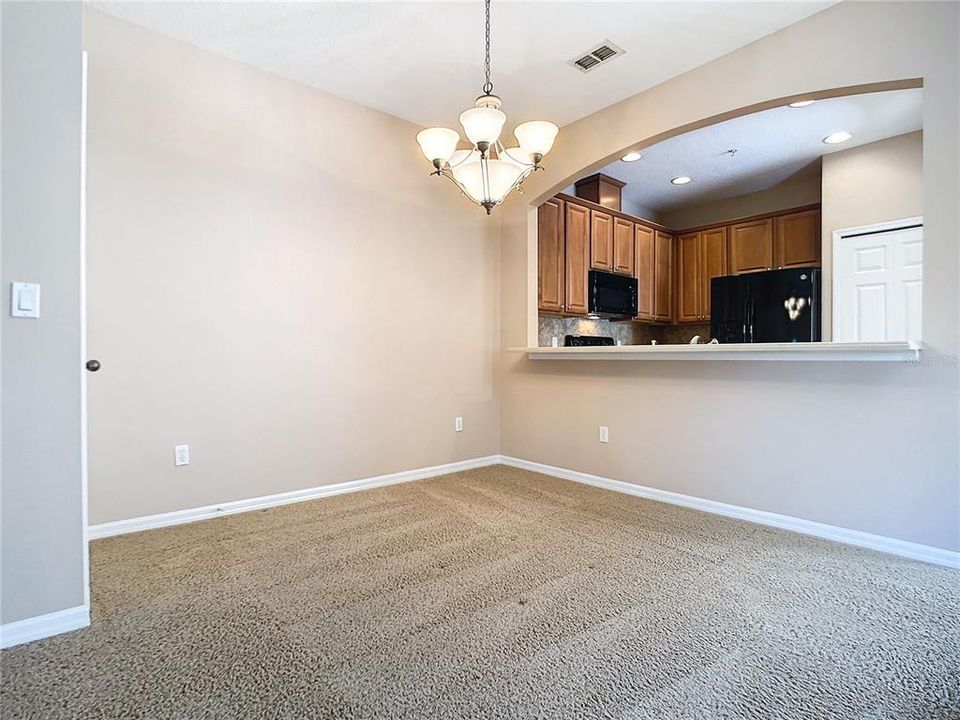 For Sale: $312,500 (3 beds, 2 baths, 1806 Square Feet)