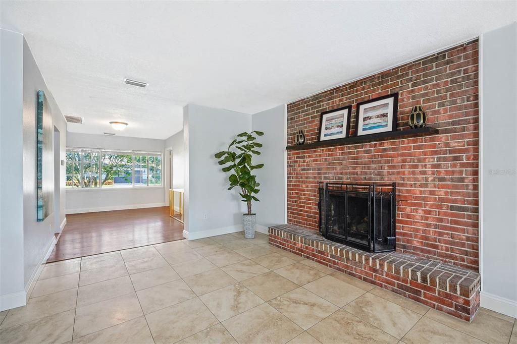 For Sale: $965,000 (3 beds, 2 baths, 2155 Square Feet)