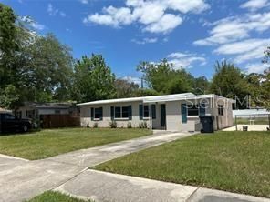 For Rent: $2,200 (3 beds, 1 baths, 1178 Square Feet)