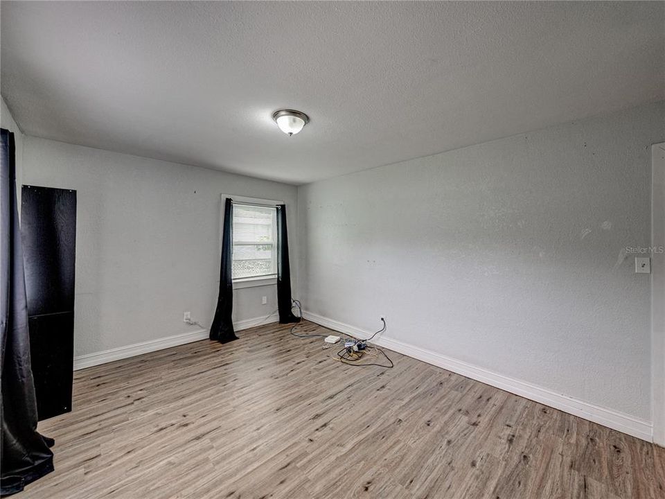 For Sale: $244,500 (3 beds, 1 baths, 1266 Square Feet)