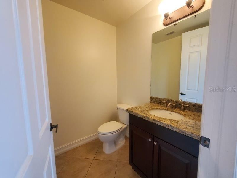For Rent: $3,000 (3 beds, 2 baths, 2538 Square Feet)