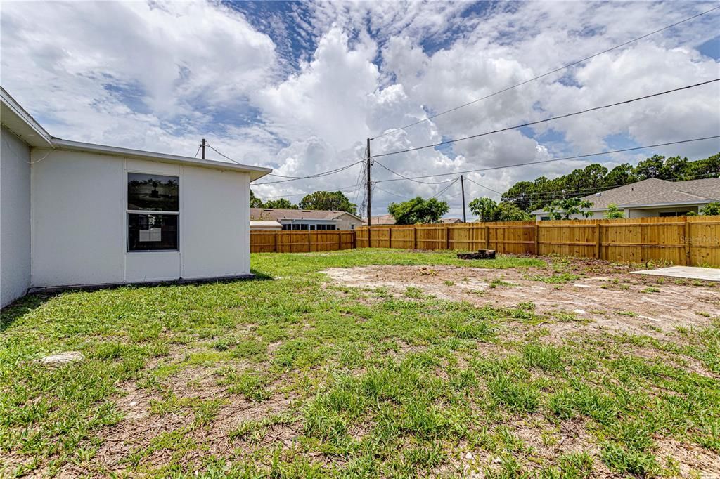 For Sale: $314,900 (3 beds, 2 baths, 1329 Square Feet)