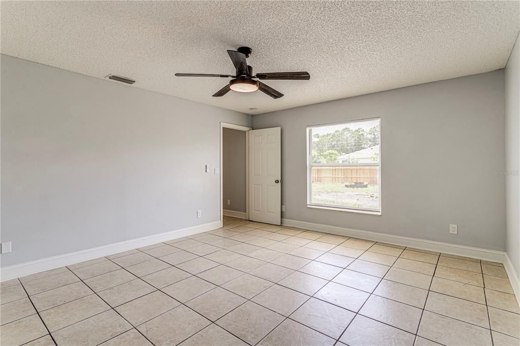 For Sale: $314,900 (3 beds, 2 baths, 1329 Square Feet)