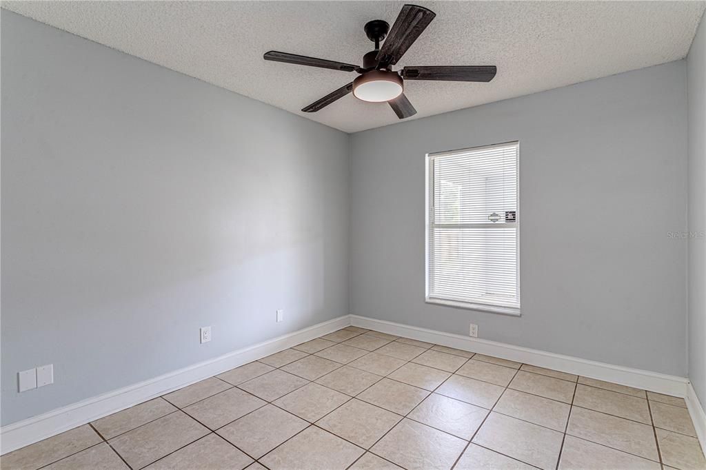 For Sale: $314,900 (3 beds, 2 baths, 1329 Square Feet)