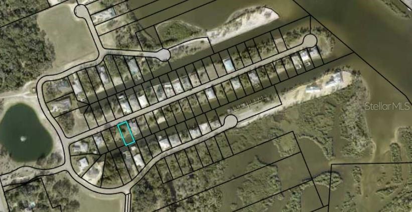 На продажу: $255,000 (0.26 acres)