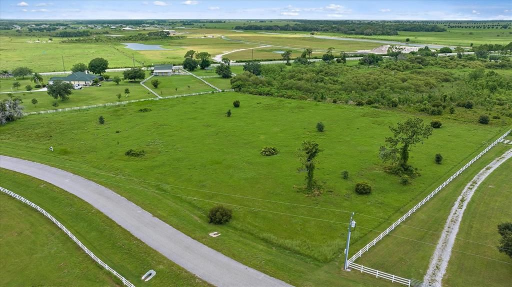 На продажу: $825,000 (10.00 acres)