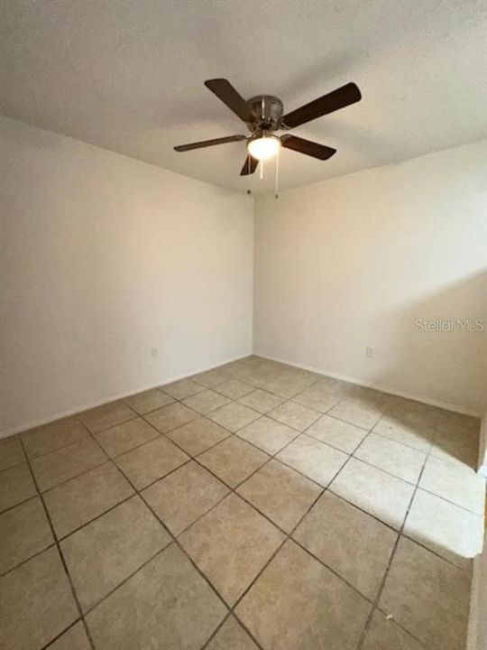 For Rent: $1,195 (1 beds, 1 baths, 785 Square Feet)