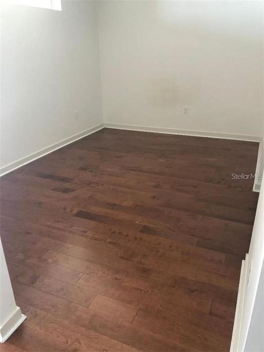 Recently Rented: $1,695 (1 beds, 1 baths, 857 Square Feet)