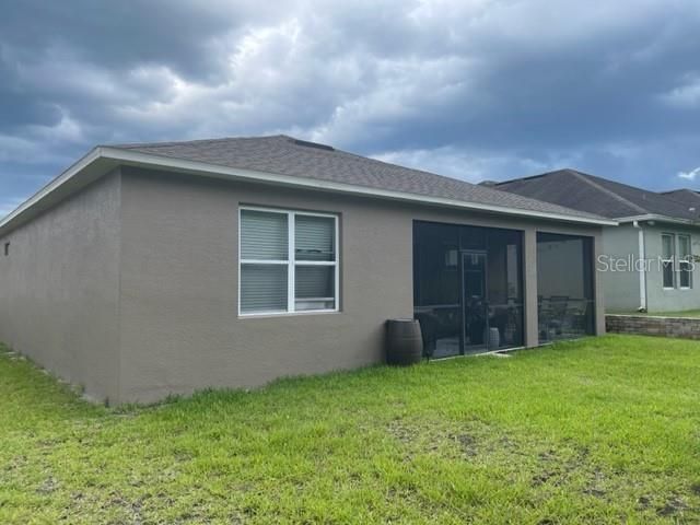 For Sale: $435,000 (4 beds, 2 baths, 2047 Square Feet)