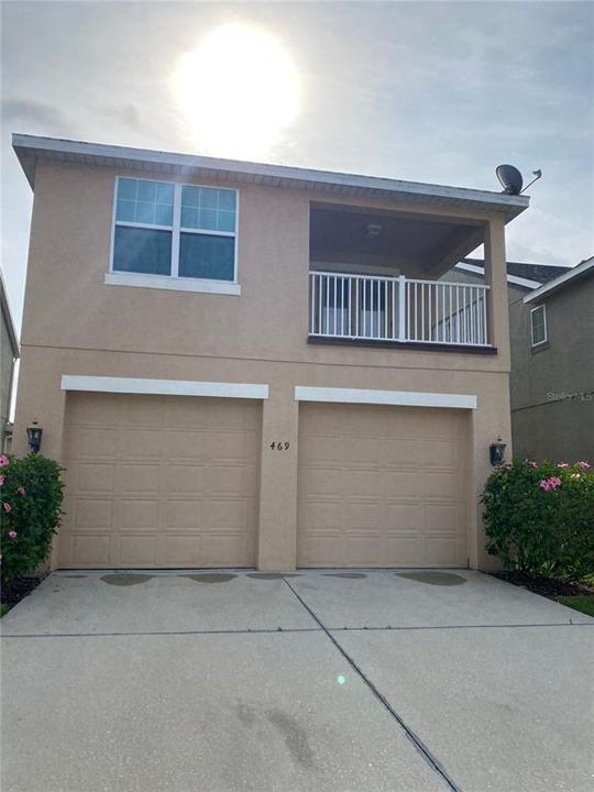 For Rent: $2,595 (3 beds, 2 baths, 1794 Square Feet)