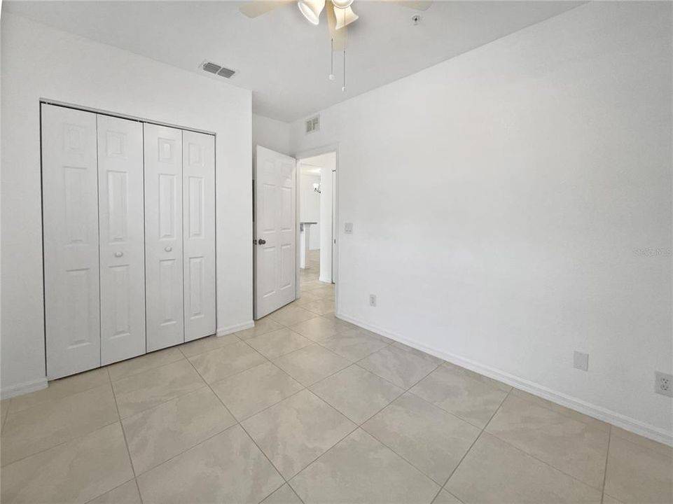 For Sale: $206,000 (2 beds, 2 baths, 936 Square Feet)