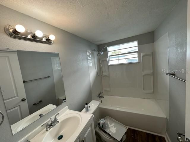 For Sale: $380,000 (4 beds, 2 baths, 1492 Square Feet)