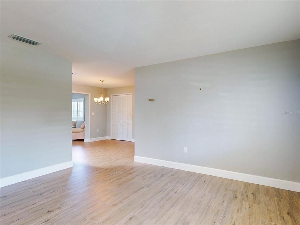 For Sale: $638,000 (3 beds, 2 baths, 1257 Square Feet)