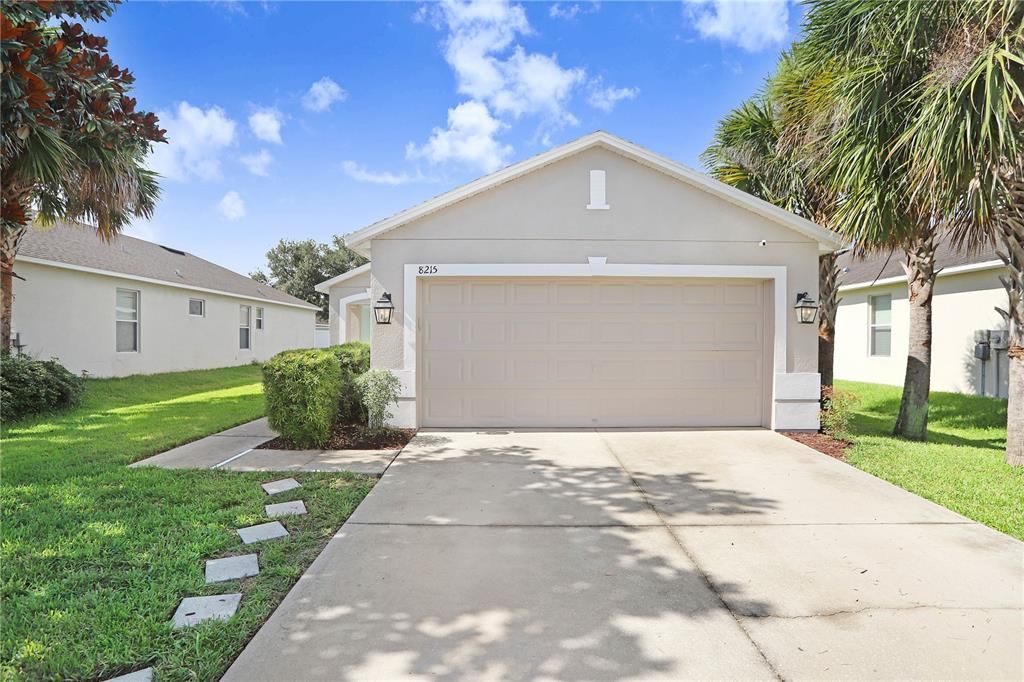 For Sale: $349,900 (3 beds, 2 baths, 1268 Square Feet)