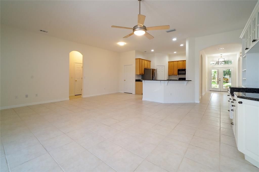 Active With Contract: $3,400 (4 beds, 3 baths, 2222 Square Feet)