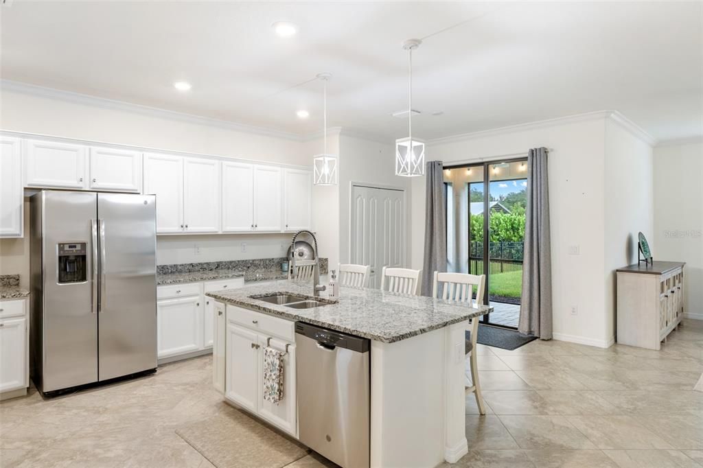 Active With Contract: $650,000 (5 beds, 3 baths, 3231 Square Feet)