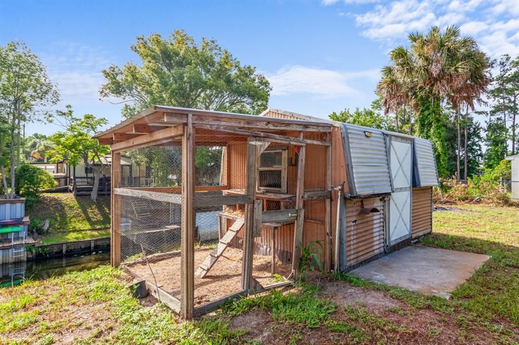 For Sale: $297,000 (3 beds, 2 baths, 1610 Square Feet)