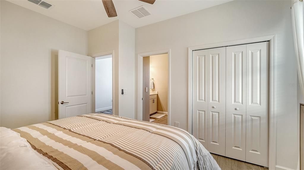 For Rent: $10,000 (4 beds, 3 baths, 2800 Square Feet)