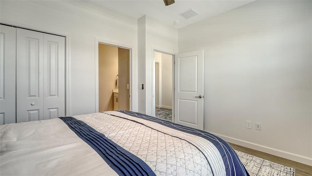 For Rent: $10,000 (4 beds, 3 baths, 2800 Square Feet)