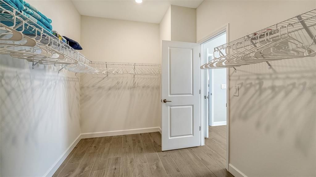 For Rent: $10,000 (4 beds, 3 baths, 2800 Square Feet)