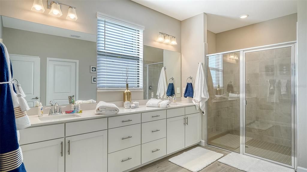 For Rent: $10,000 (4 beds, 3 baths, 2800 Square Feet)