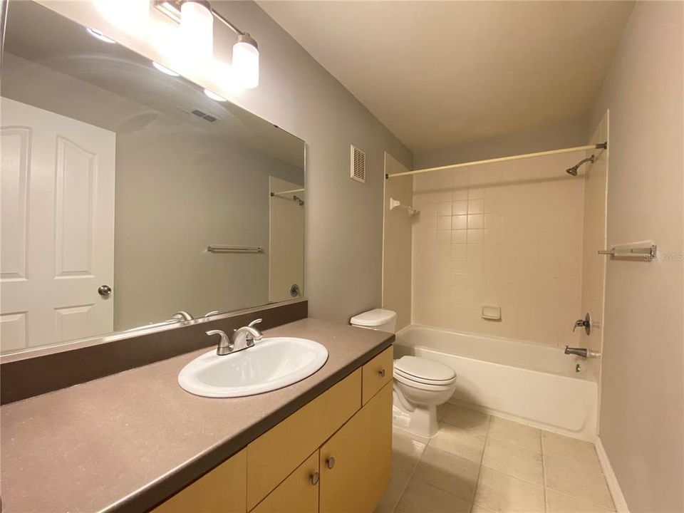 For Rent: $2,395 (2 beds, 2 baths, 1188 Square Feet)