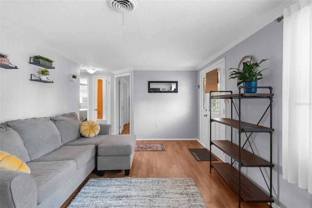 Active With Contract: $220,000 (2 beds, 1 baths, 1024 Square Feet)