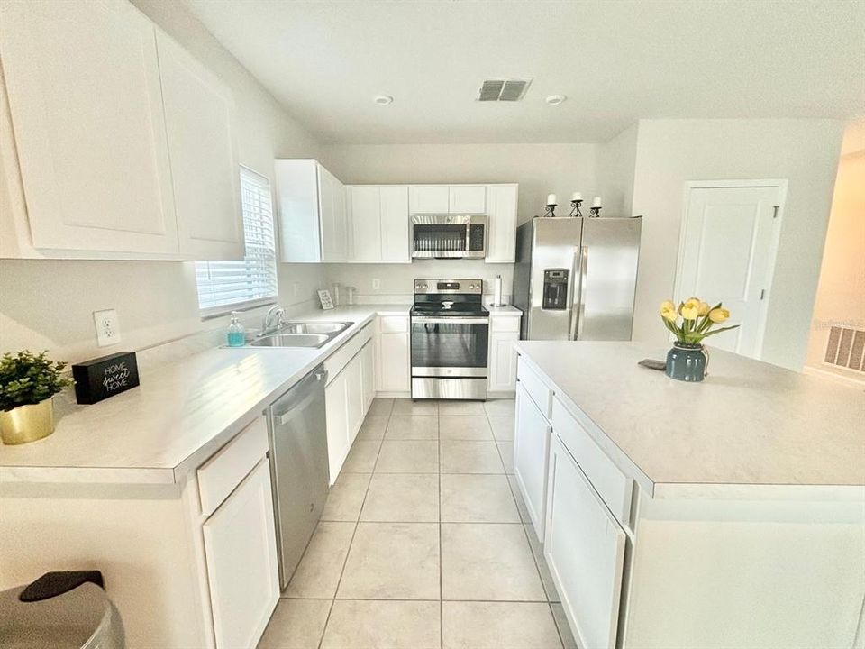 For Sale: $279,900 (3 beds, 2 baths, 1312 Square Feet)