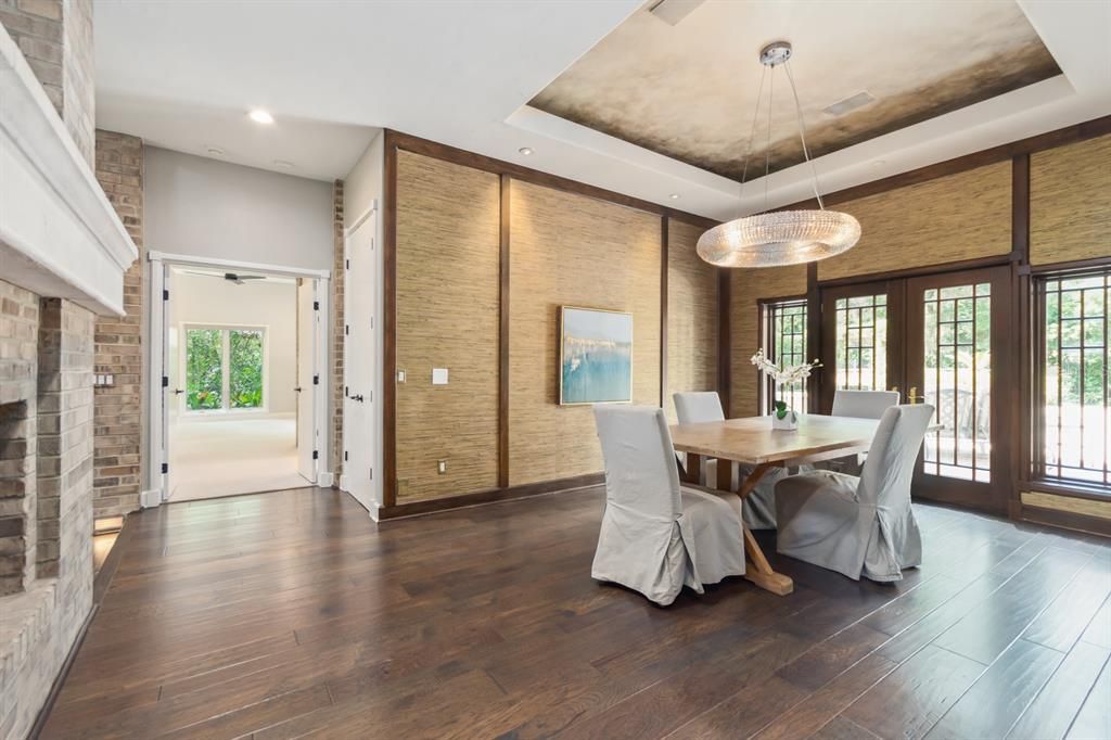 For Sale: $1,495,000 (5 beds, 5 baths, 4234 Square Feet)