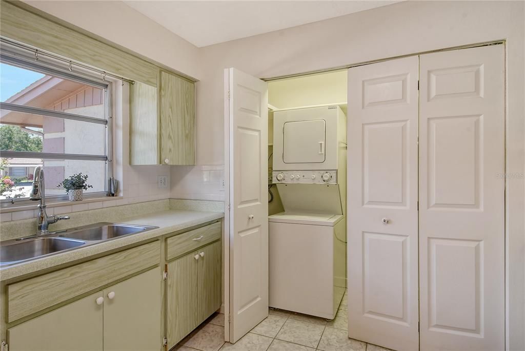 For Sale: $187,000 (2 beds, 2 baths, 1258 Square Feet)