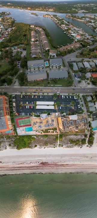 Views to the west of the Gulf and views of the Intracoastal to the east.