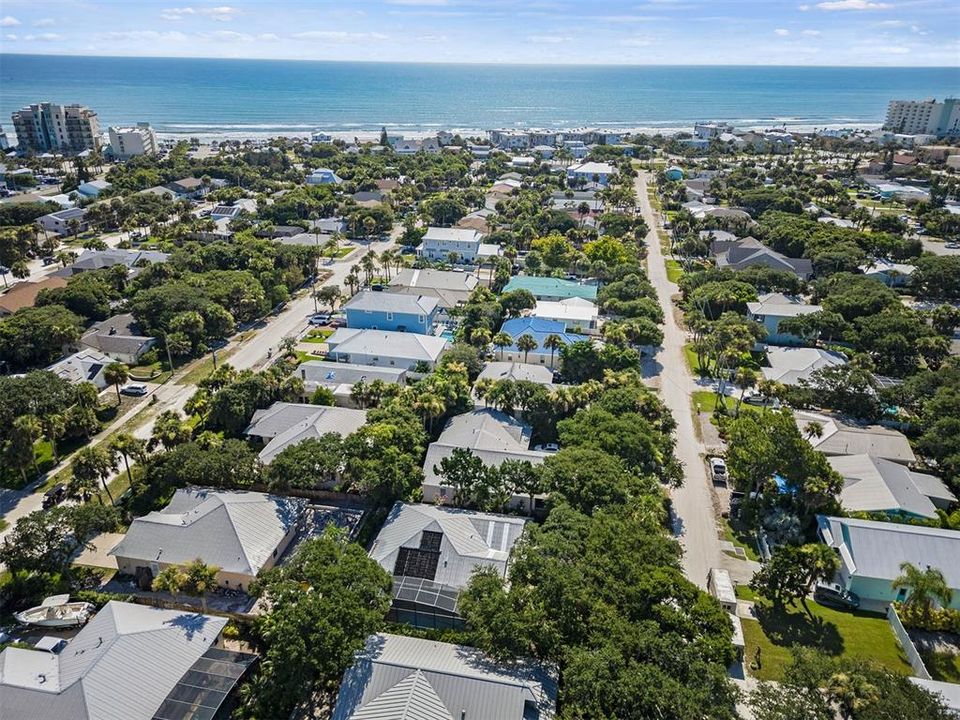 For Sale: $1,145,000 (3 beds, 2 baths, 1729 Square Feet)