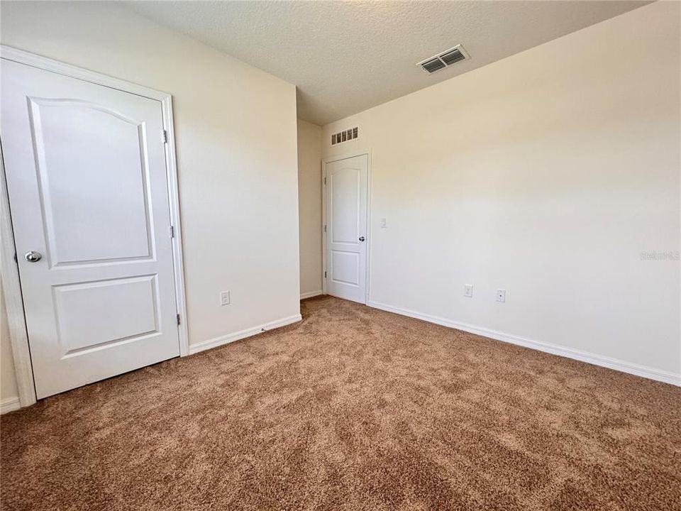 For Rent: $2,200 (4 beds, 2 baths, 1867 Square Feet)