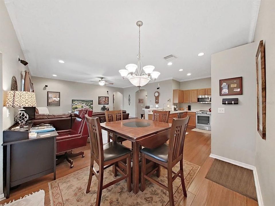 For Sale: $345,000 (3 beds, 2 baths, 1449 Square Feet)