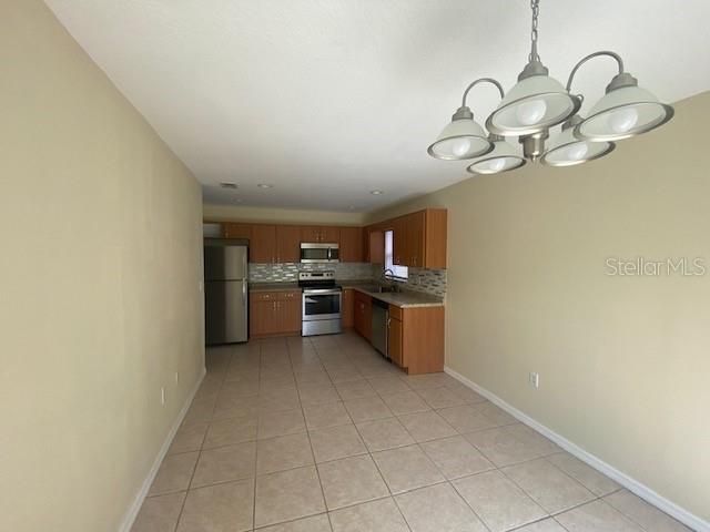 For Rent: $1,995 (3 beds, 2 baths, 1338 Square Feet)