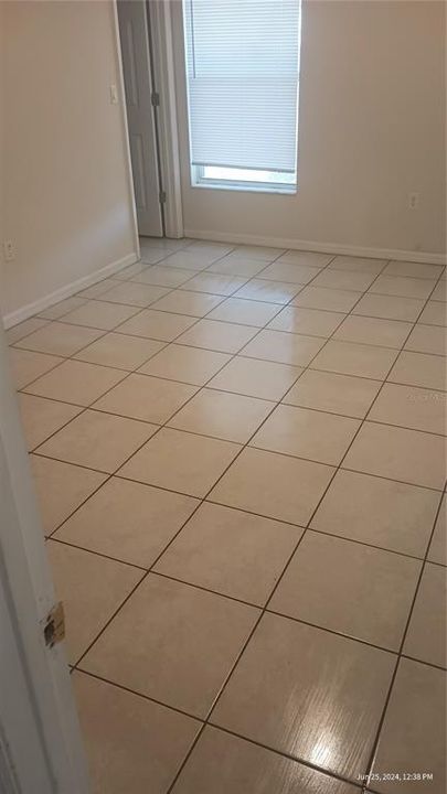 For Rent: $2,200 (4 beds, 2 baths, 1804 Square Feet)