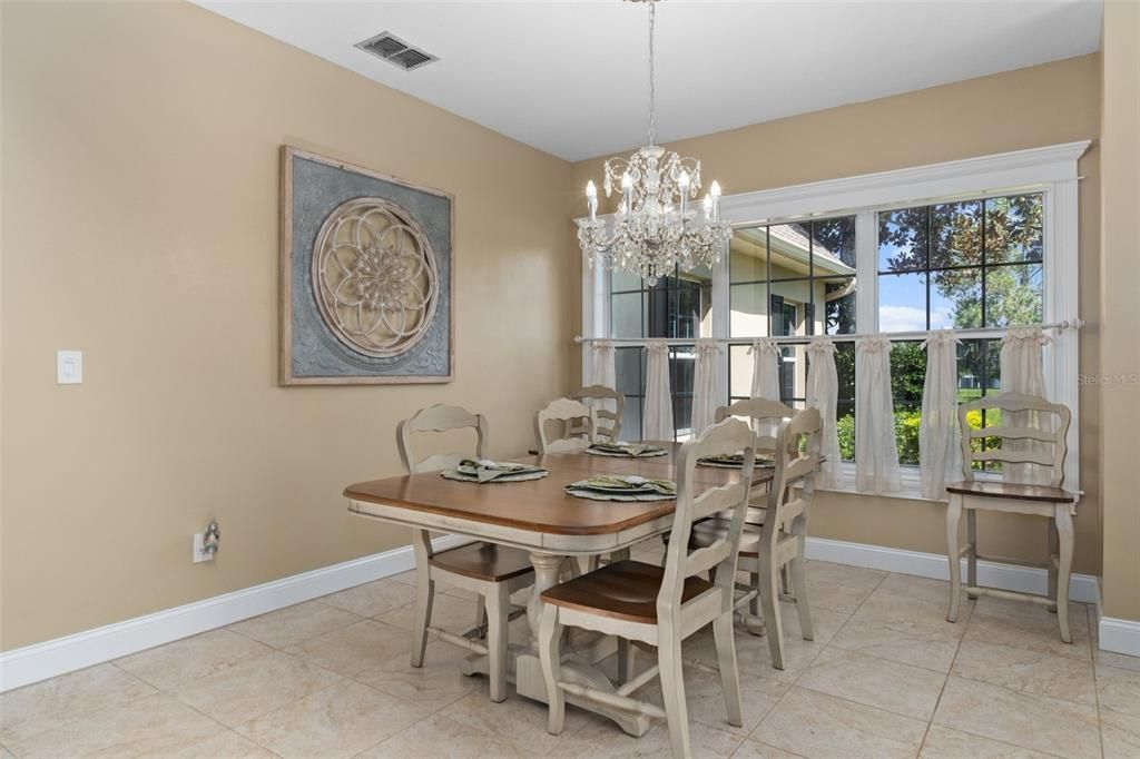 Recently Sold: $850,000 (3 beds, 3 baths, 3043 Square Feet)