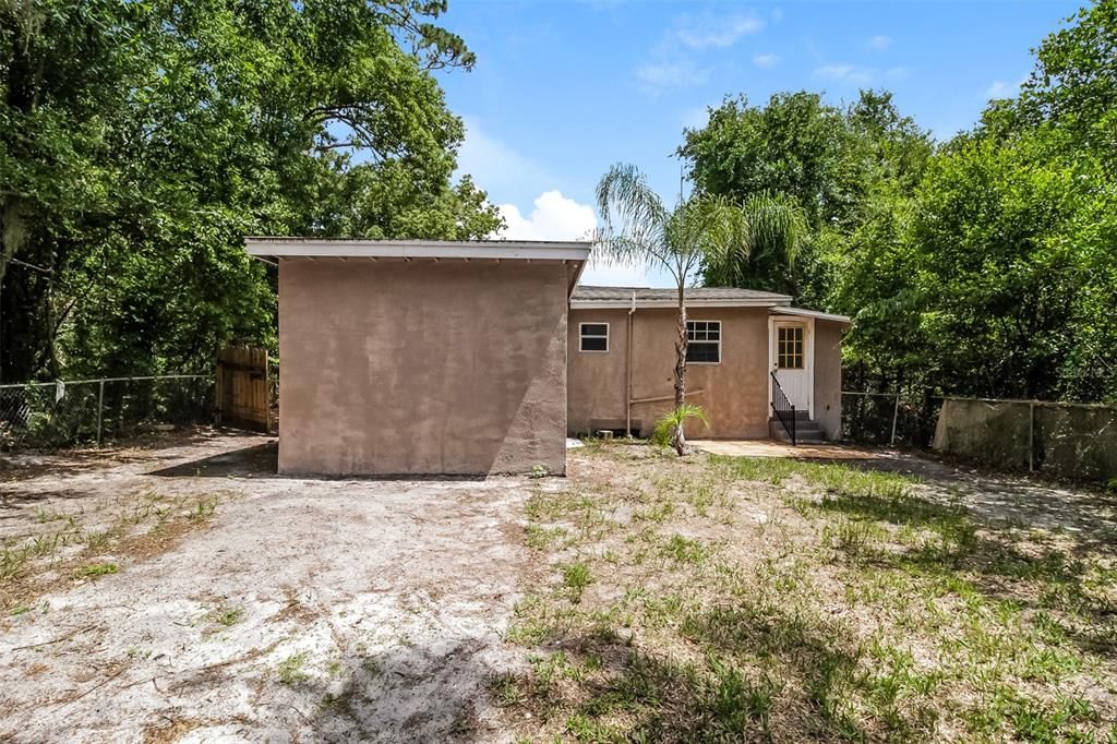 For Sale: $294,000 (3 beds, 2 baths, 1206 Square Feet)