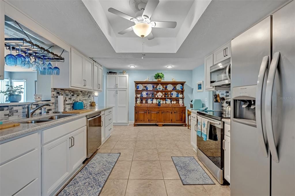 For Sale: $629,000 (2 beds, 2 baths, 1760 Square Feet)