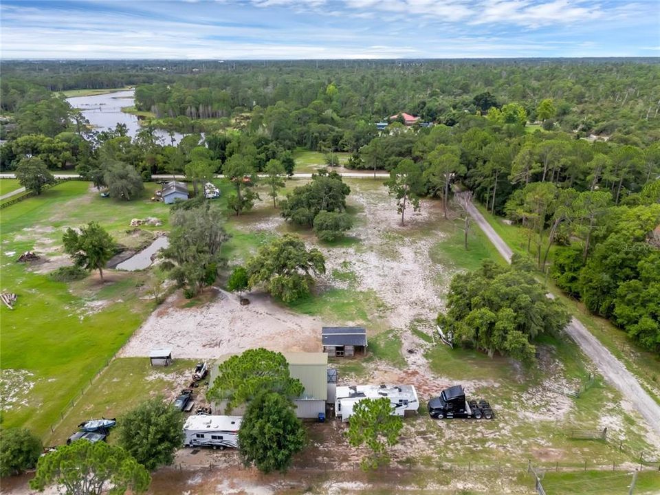 На продажу: $249,900 (2.60 acres)