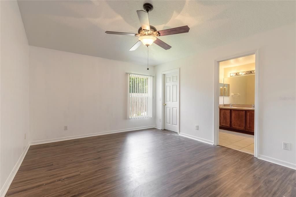 For Sale: $340,000 (3 beds, 2 baths, 1508 Square Feet)