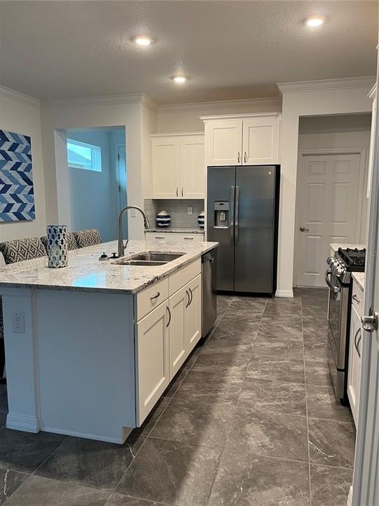 Recently Rented: $2,300 (2 beds, 2 baths, 1577 Square Feet)