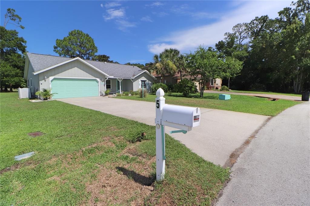 For Sale: $325,000 (3 beds, 2 baths, 1490 Square Feet)