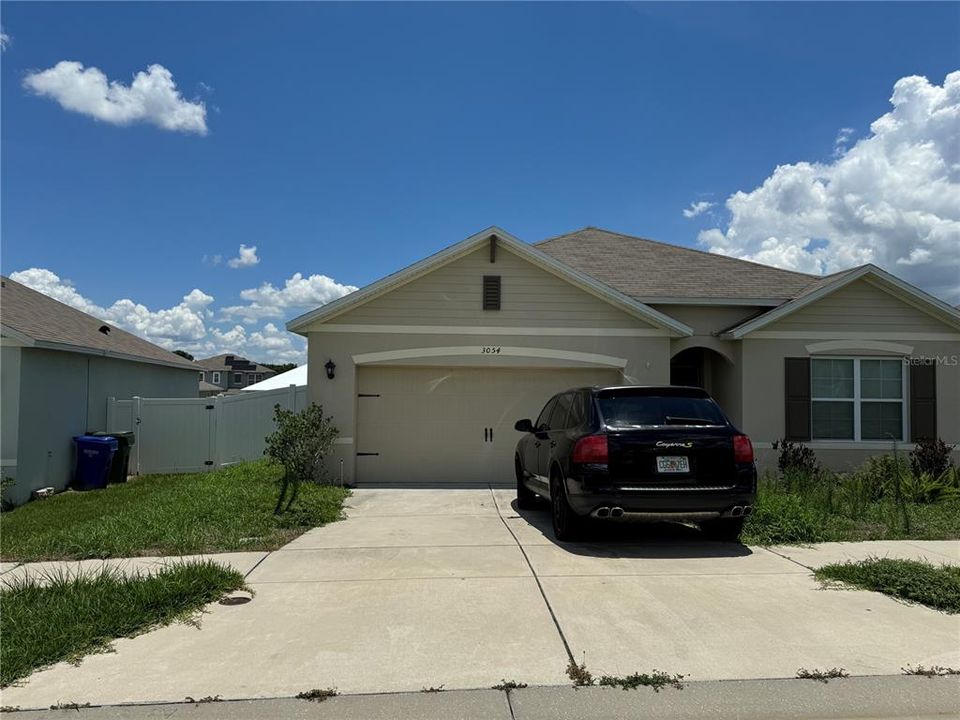 For Rent: $2,200 (4 beds, 2 baths, 1851 Square Feet)