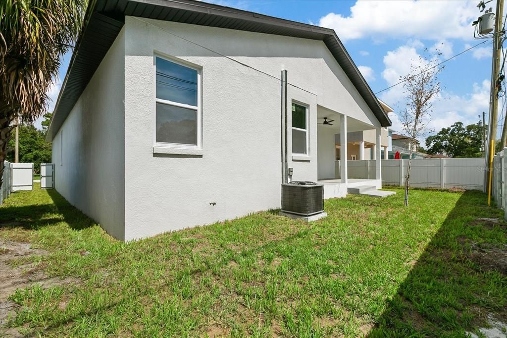 For Sale: $579,000 (3 beds, 2 baths, 1780 Square Feet)