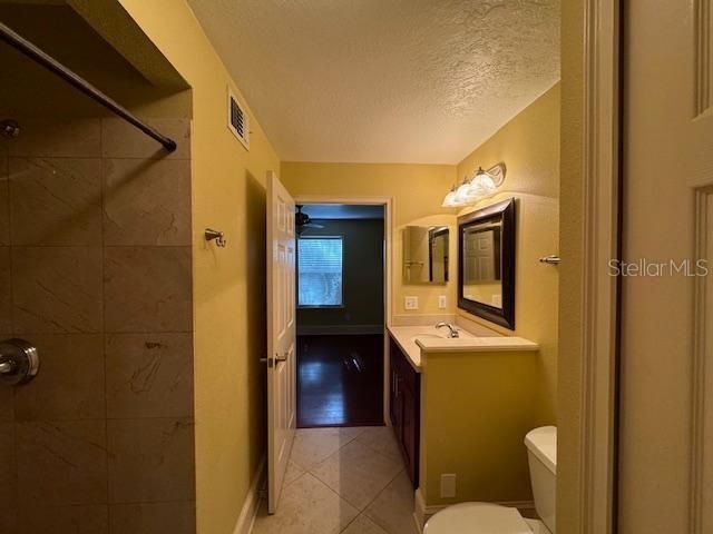 For Sale: $199,000 (2 beds, 2 baths, 890 Square Feet)